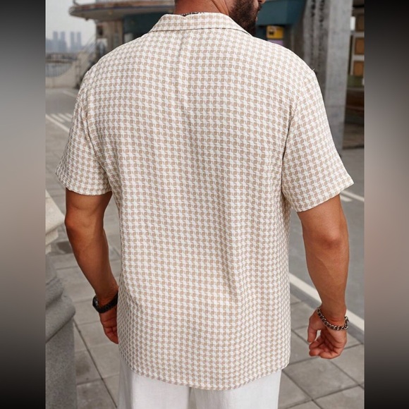Homme Men's Printed Short Sleeve Button Down Shirt With Turn-Down Collar - Picture 2 of 4